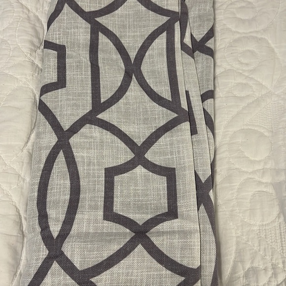 Gray pattern blackout curtains - Picture 4 of 6